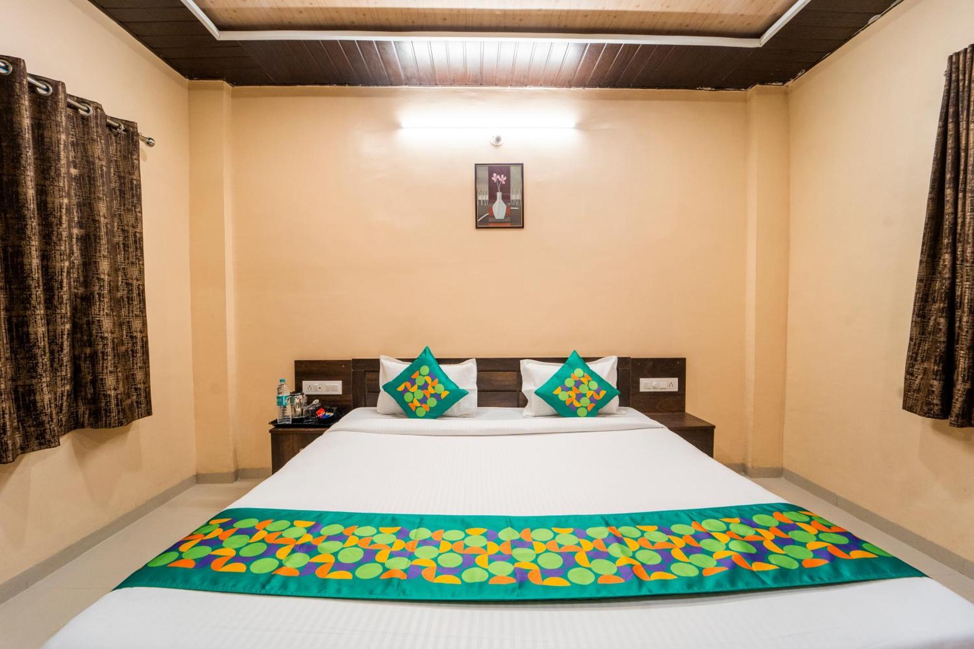 Treebo Iceberg Hotel Mahābaleshwar Екстериор снимка